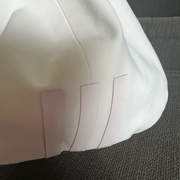 ADIDAS Taylormade white L/XL hat - Picture 4 of 4